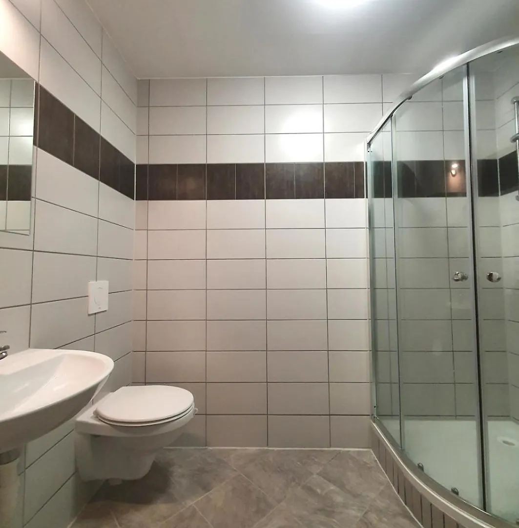 R&B Hotel Berlino 0*,  Germania